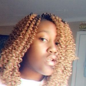 Meet your Posher, Ava